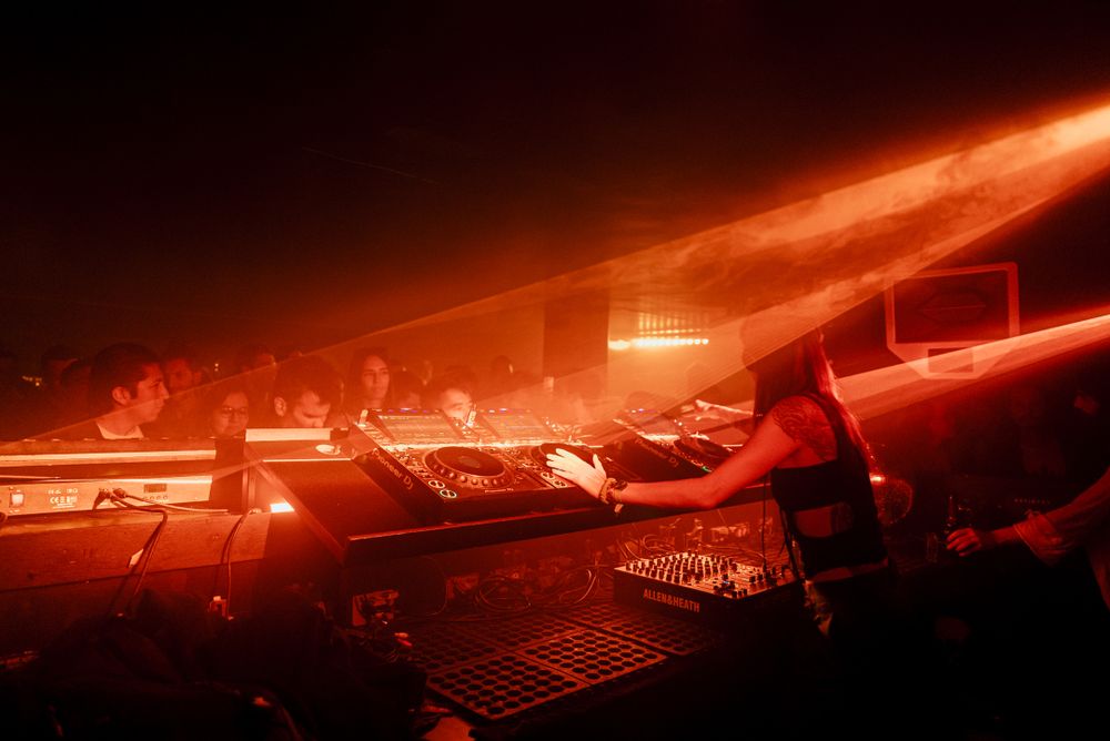 Mira tocando en Fünk Club CDMX